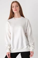 Beyaz Bisiklet Yaka Şardonlu Basic Sweatshirt