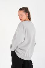 Gri Bisiklet Yaka Şardonlu Basic Sweatshirt