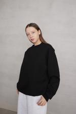 Siyah Bisiklet Yaka Şardonlu Basic Sweatshirt