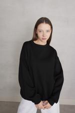 Siyah Bisiklet Yaka Şardonlu Basic Sweatshirt