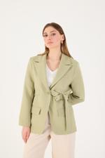 Yeşil Kemer Detaylı Blazer Ceket