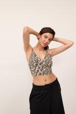 Bej Leopar Desenli Crop Bluz