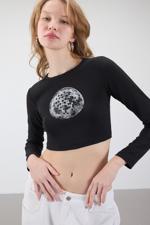 Siyah Disko Topu Baskılı Crop Bluz