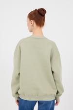 Yeşil Bisiklet Yaka Şardonlu Basic Sweatshirt