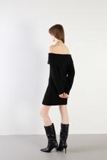 Siyah Kayık Yaka Uzun Kol Triko Elbise
