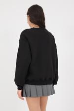 Siyah Bisiklet Yaka Şardonlu Basic Sweatshirt