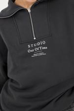 Siyah STUDIO Out Of Time Yazılı Fermuarlı Sweatshirt