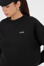 Siyah Bisiklet Yaka Love İşlemeli Şardonlu Sweatshirt