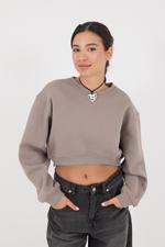 Kahverengi Bisiklet Yaka Şardonlu Crop Sweatshirt