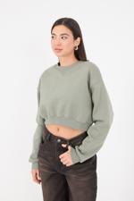 Yeşil Bisiklet Yaka Şardonlu Crop Sweatshirt