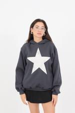 Siyah Yıldız Baskılı Kapüşonlu Şardonlu Sweatshirt