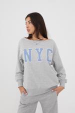 Gri Kayık Yaka NYC Yazılı Sweatshirt