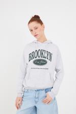 Gri BROOKLYN Yazılı Şardonlu Sweatshirt