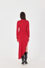 Kırmızı Dik Yaka Büzgülü Yırtmaçlı Uzun Elbise