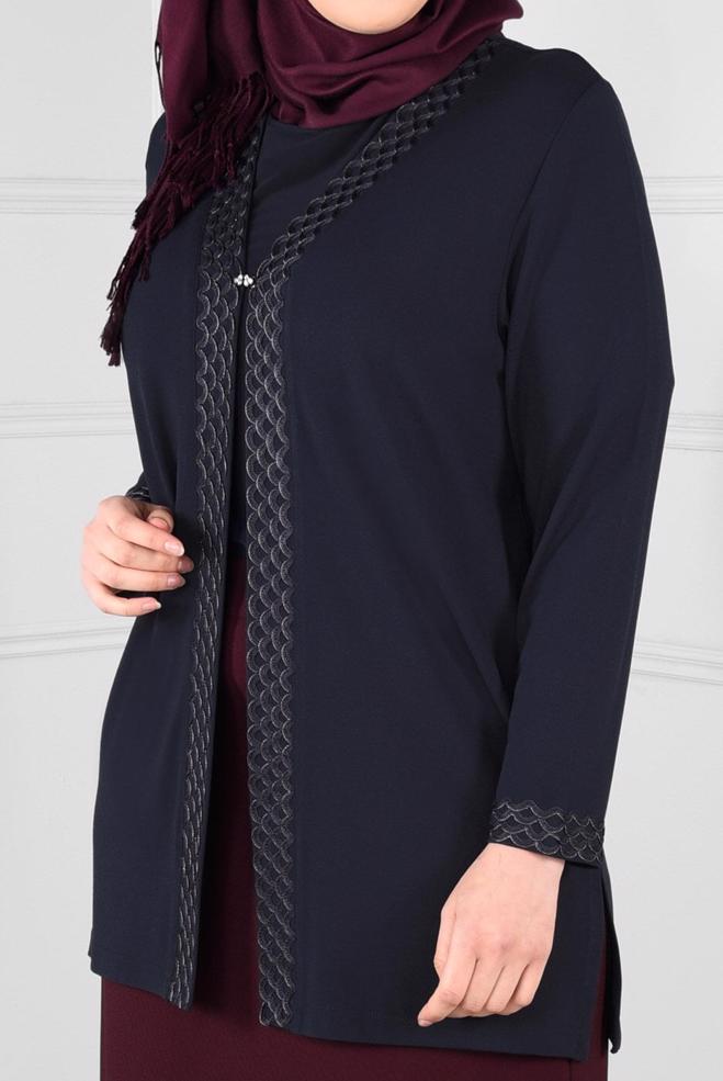 Female Navy blue EMBROIDERED KNIT TOP 2773 