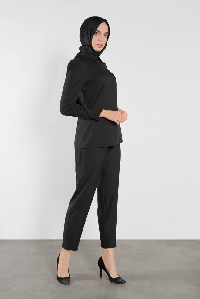 Female  All Black