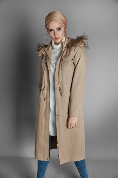 Femelle  PARKA TAILLE À SMOCKS AVEC CAPUCHE 90001