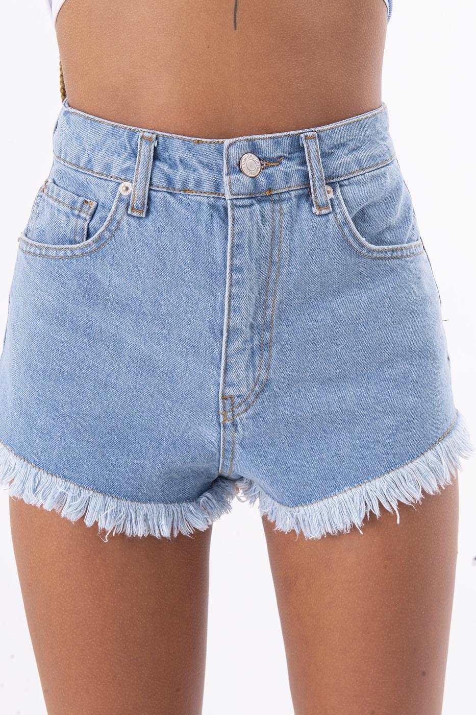 Bayan Mavi Paça Püskül Detaylı Beş Cepli Mini Denim Şort