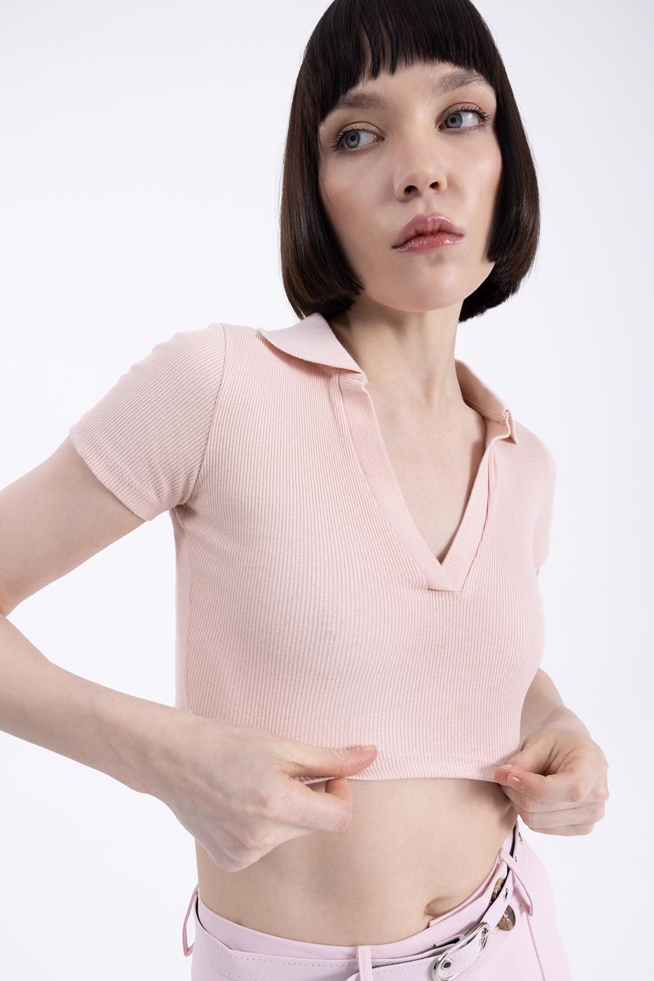 Bayan Pudra V Kesim Kısa Kol Polo Yaka Crop Body