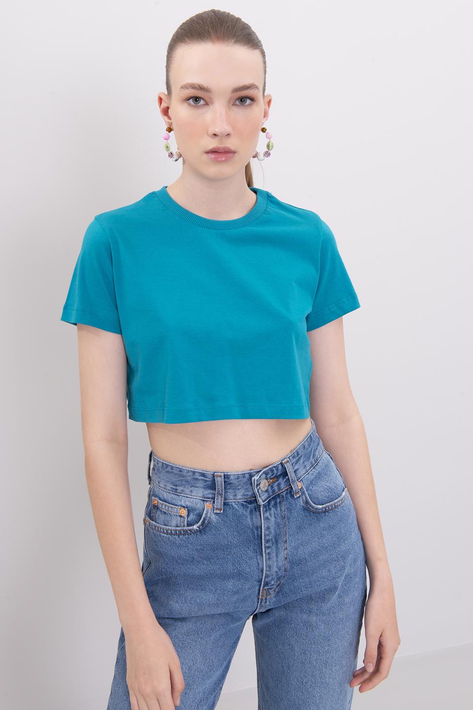 Bayan Yeşil Bisiklet Yaka Crop Tshirt