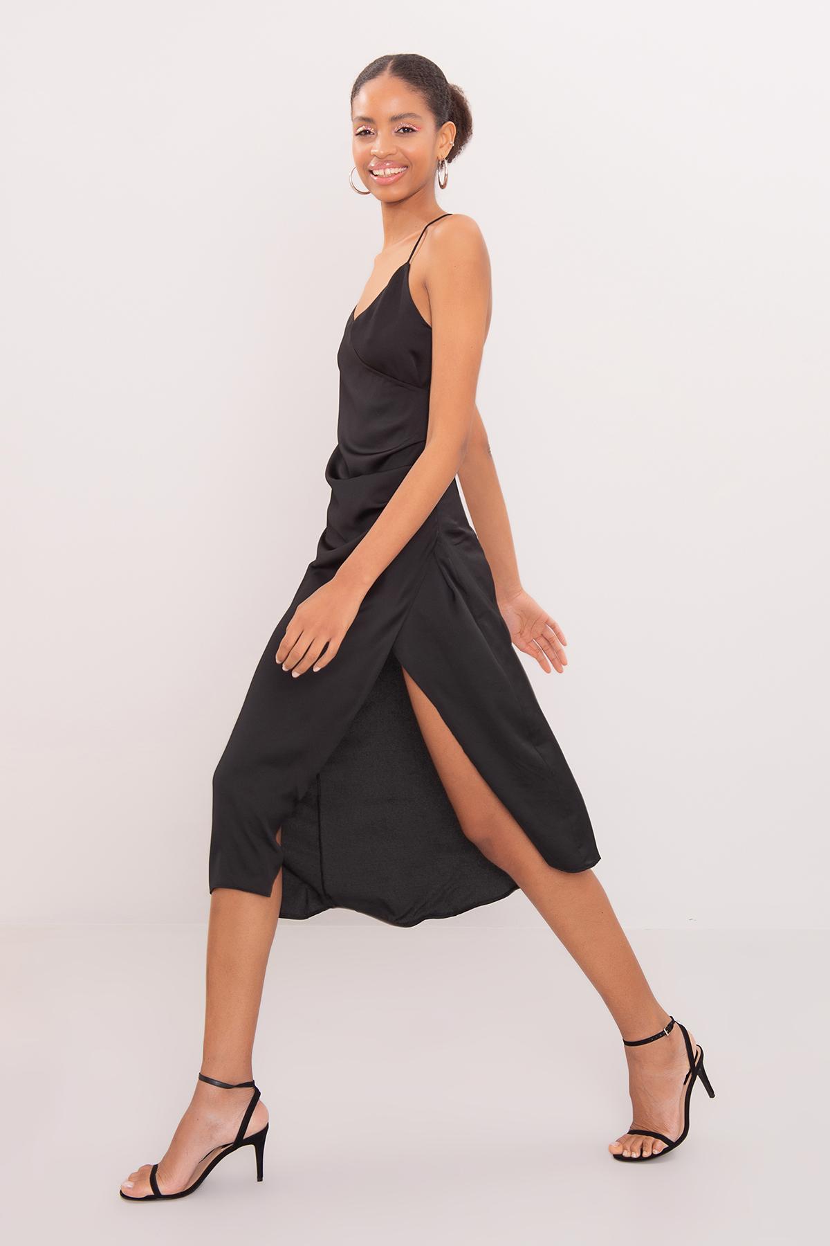 Bayan Siyah Sırt Çapraz Askılı Midi Elbise
