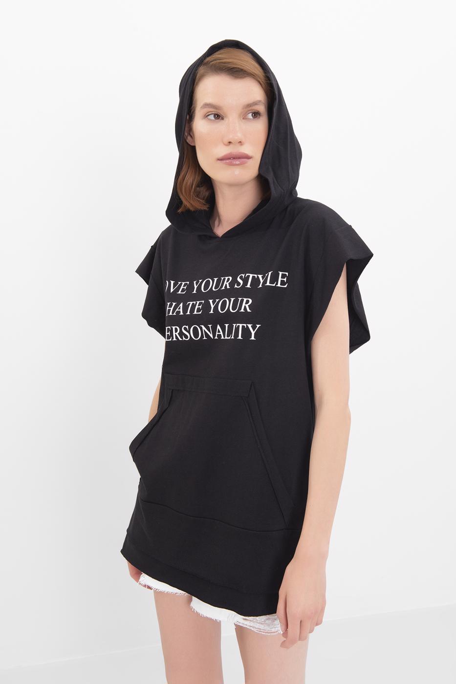 Bayan Siyah Kapüşonlu Baskı Detaylı Tshirt