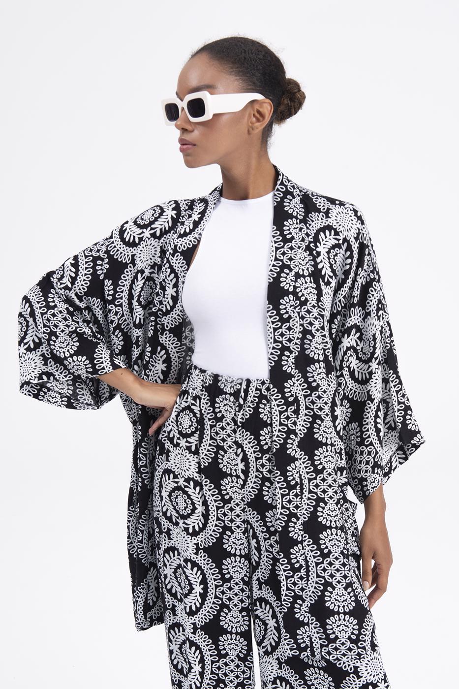 Bayan Siyah Desenli Kısa Kimono