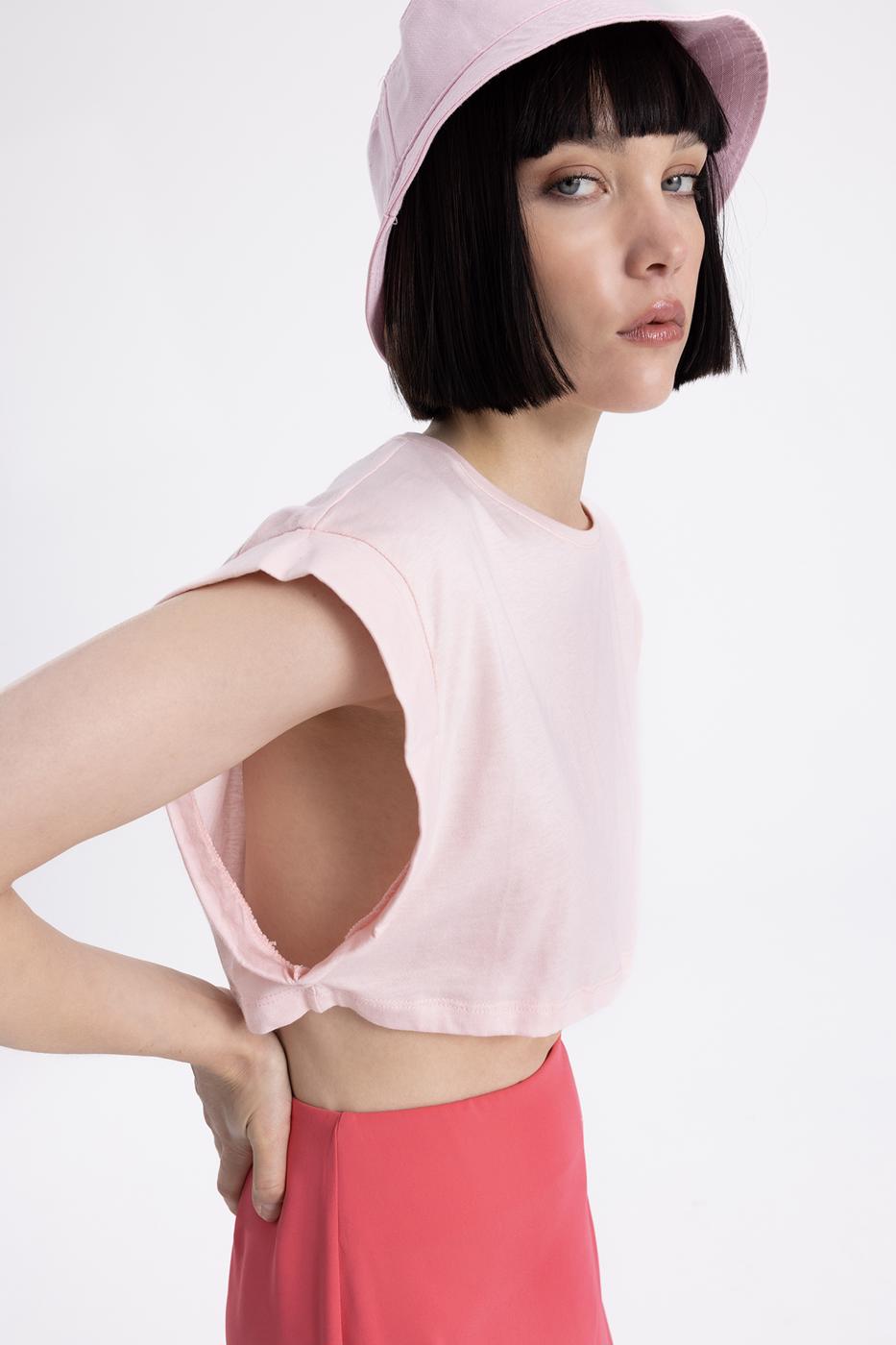Bayan Pembe Düşük Omuzlu Basic Crop Tshirt