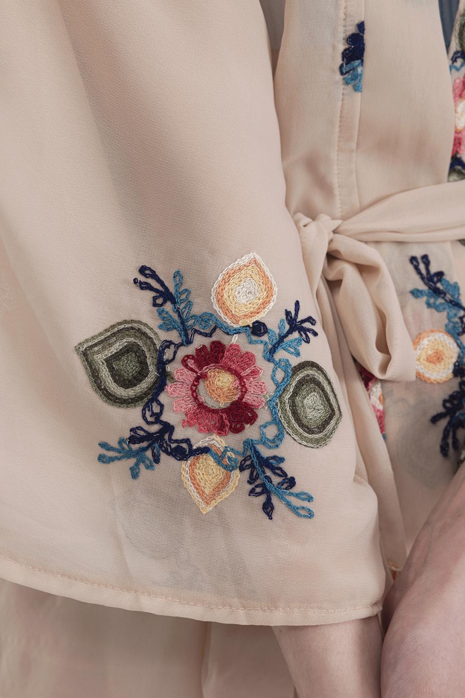 Bayan Bej Nakışlı Şifon Kimono