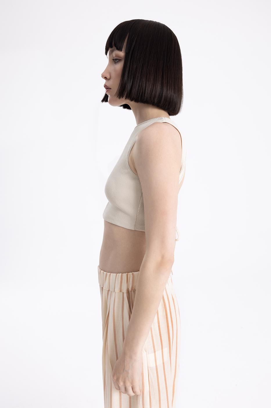Bayan Bej Sırt Pencereli Crop Body