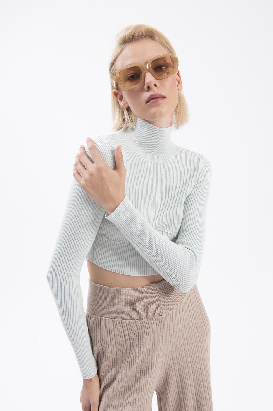 Bayan Yeşil Dik Yakalı Crop Triko Bluz