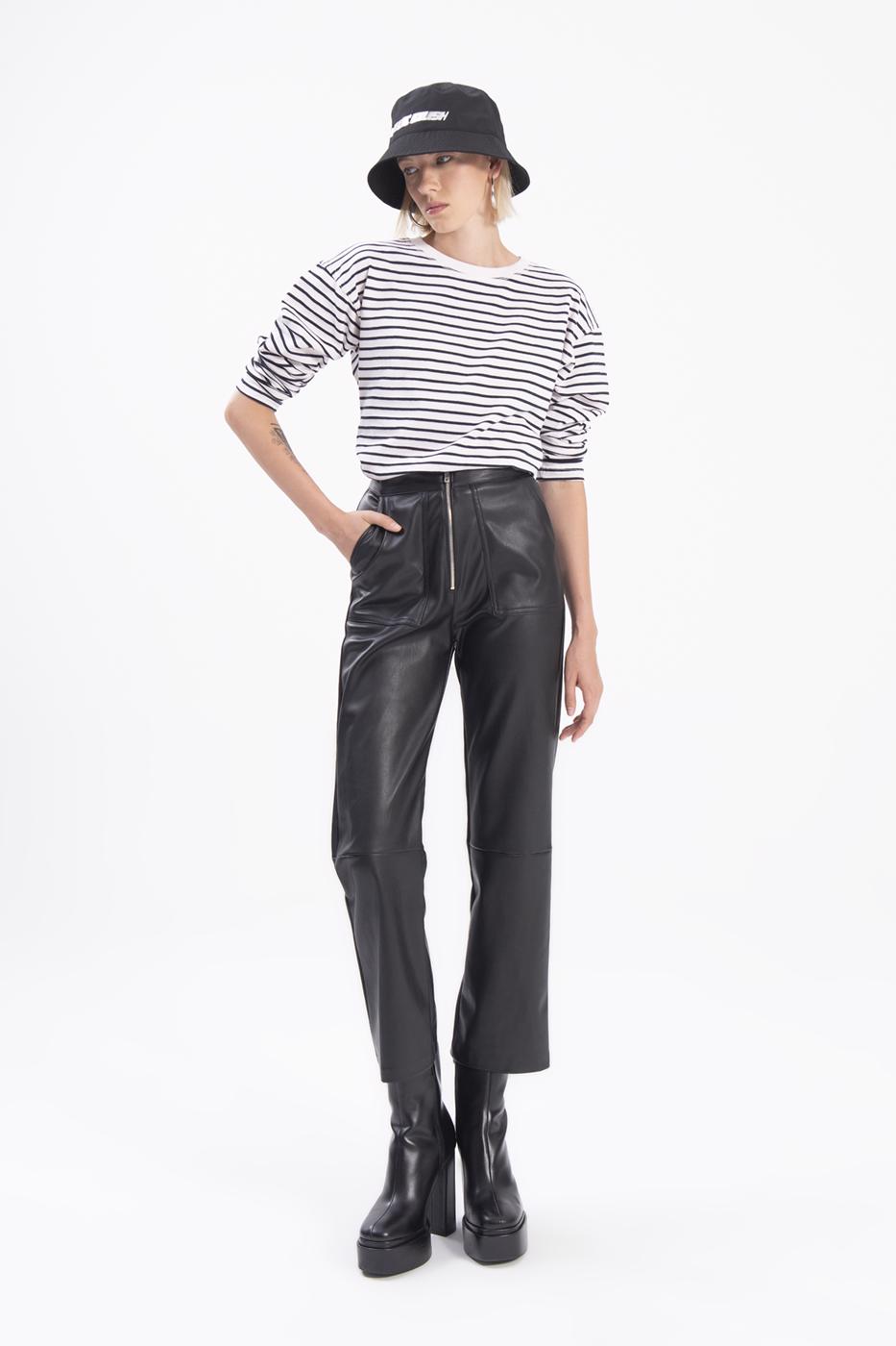 Female Black Anckle-Length Wide Leg Faux Leather Pants
