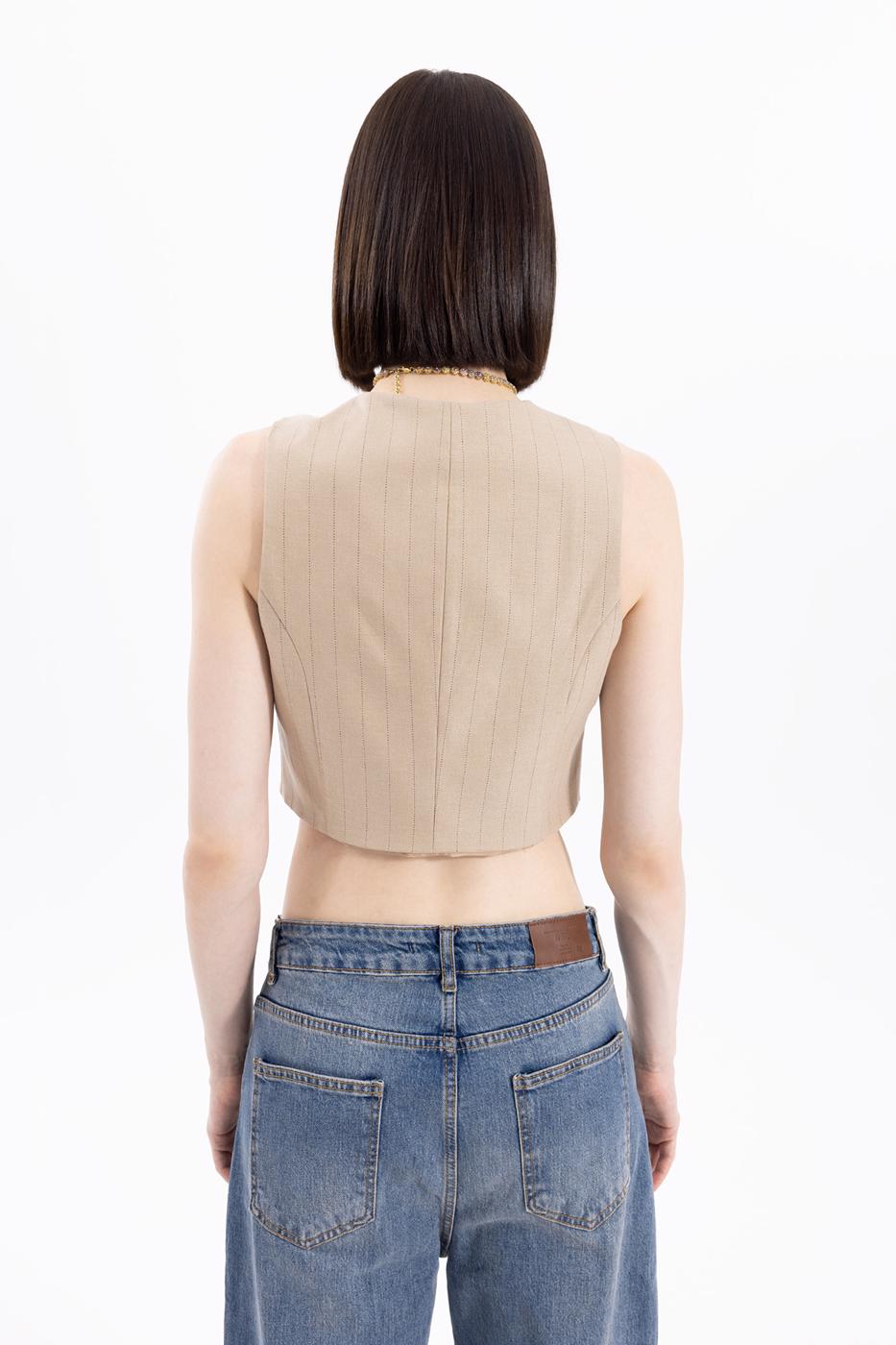 Bayan Bej Crop Fit Yelek