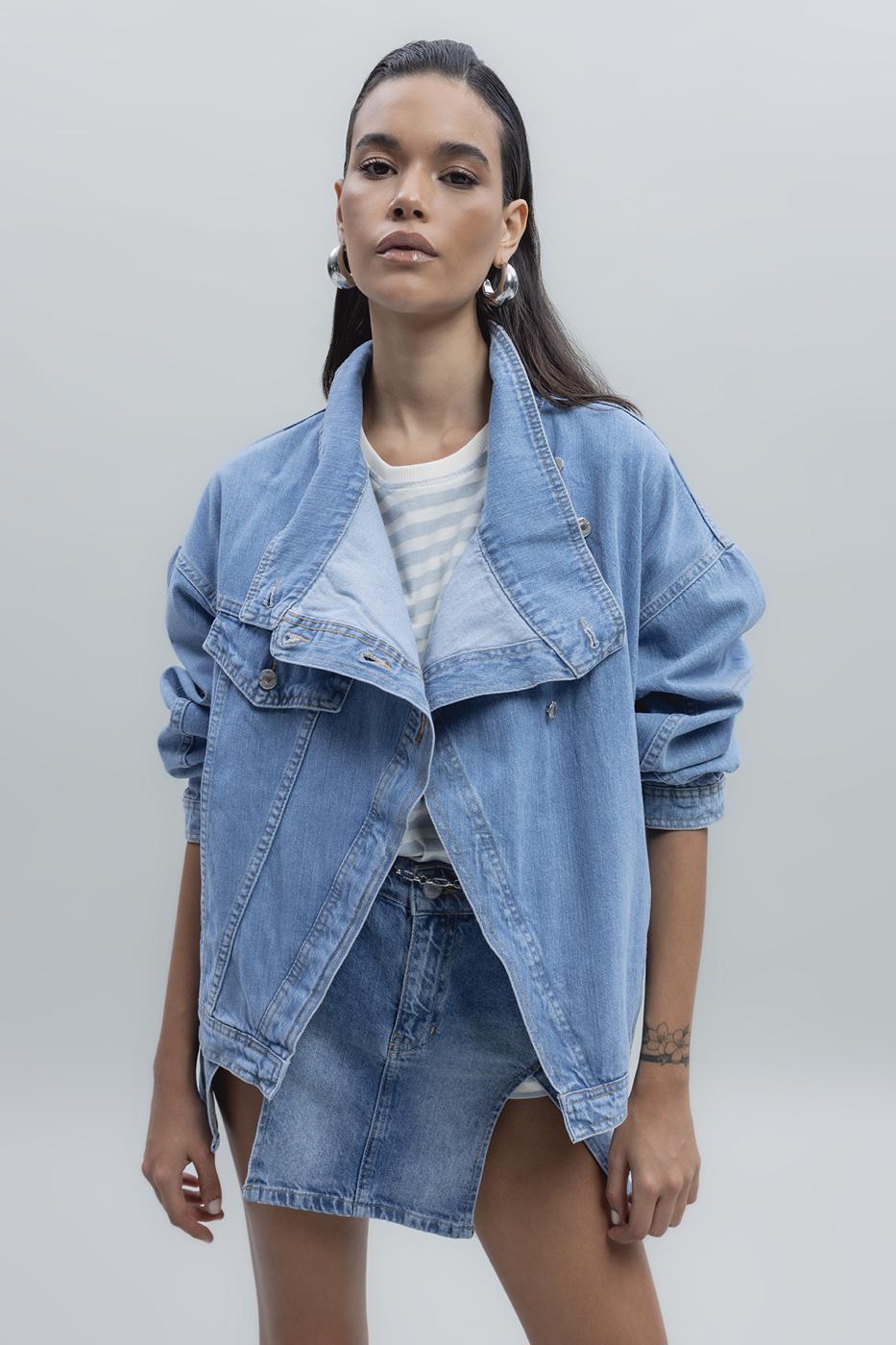 Bayan Mavi Asimetrik Kaplama Detaylı Denim Mont