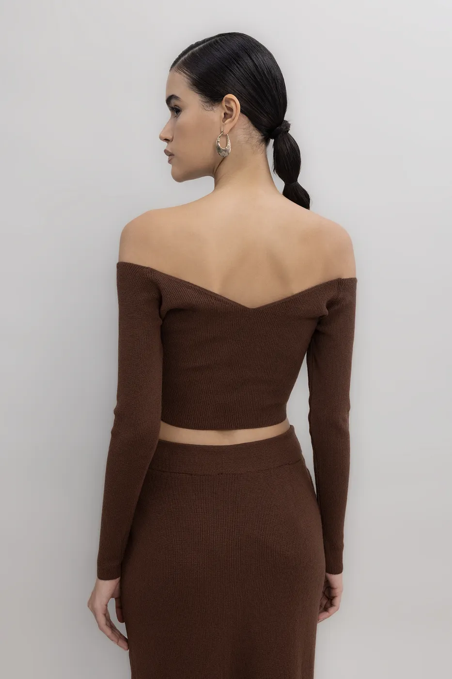 Bayan Kahverengi Triko Carmen Yaka Crop Top