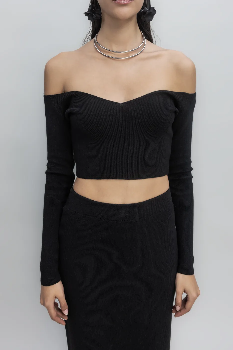 Bayan Siyah Triko Carmen Yaka Crop Top
