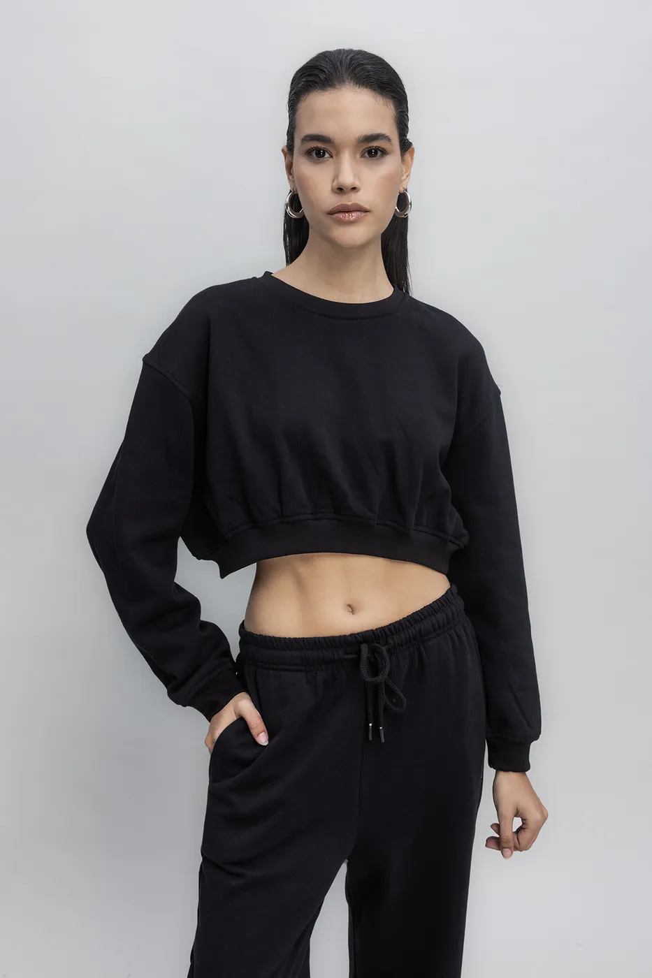 Bayan Siyah Crop Sweatshirt
