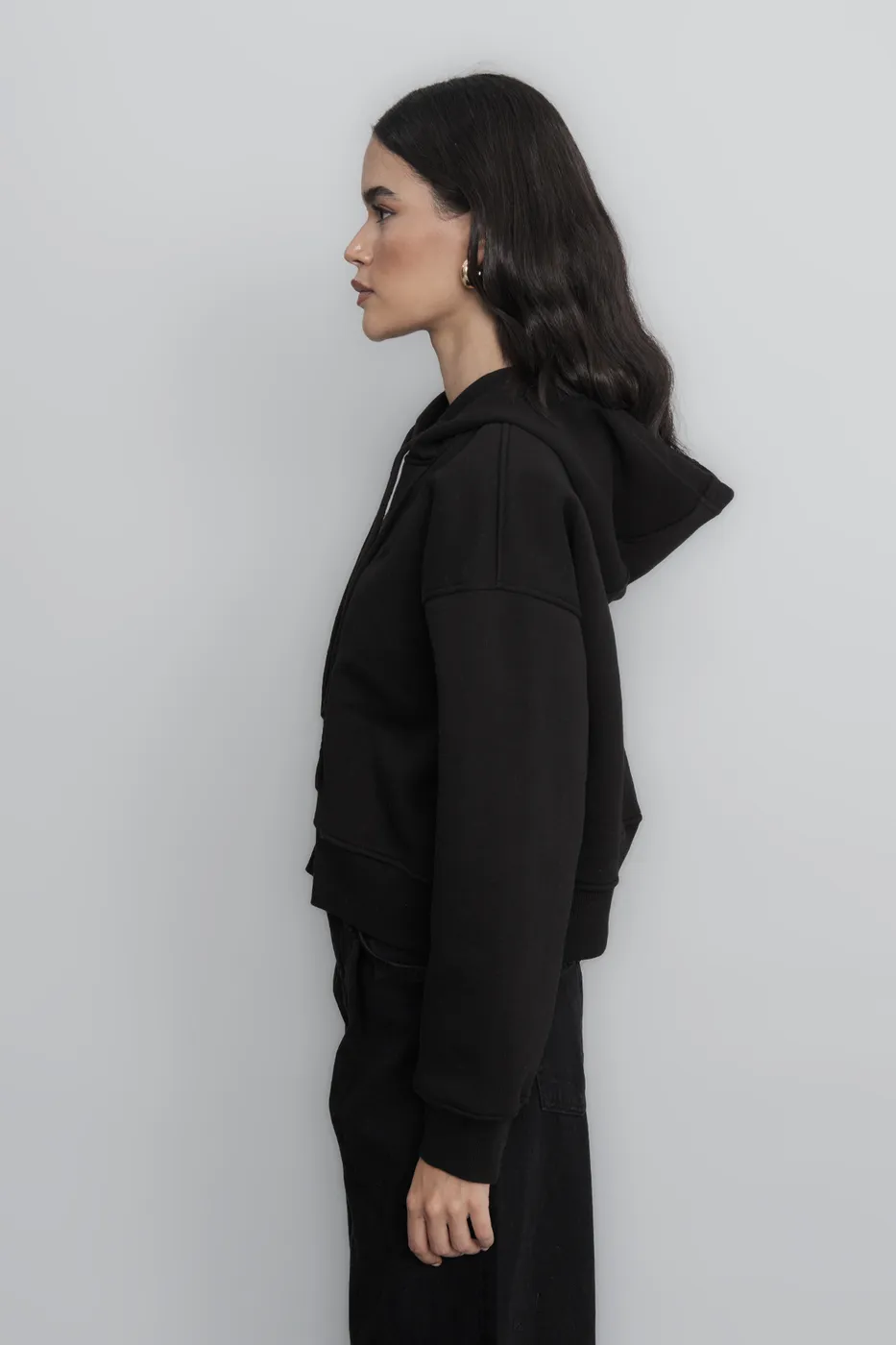Bayan Siyah Kapüşonlu Nakış Detaylı Şardonlu Sweatshirt