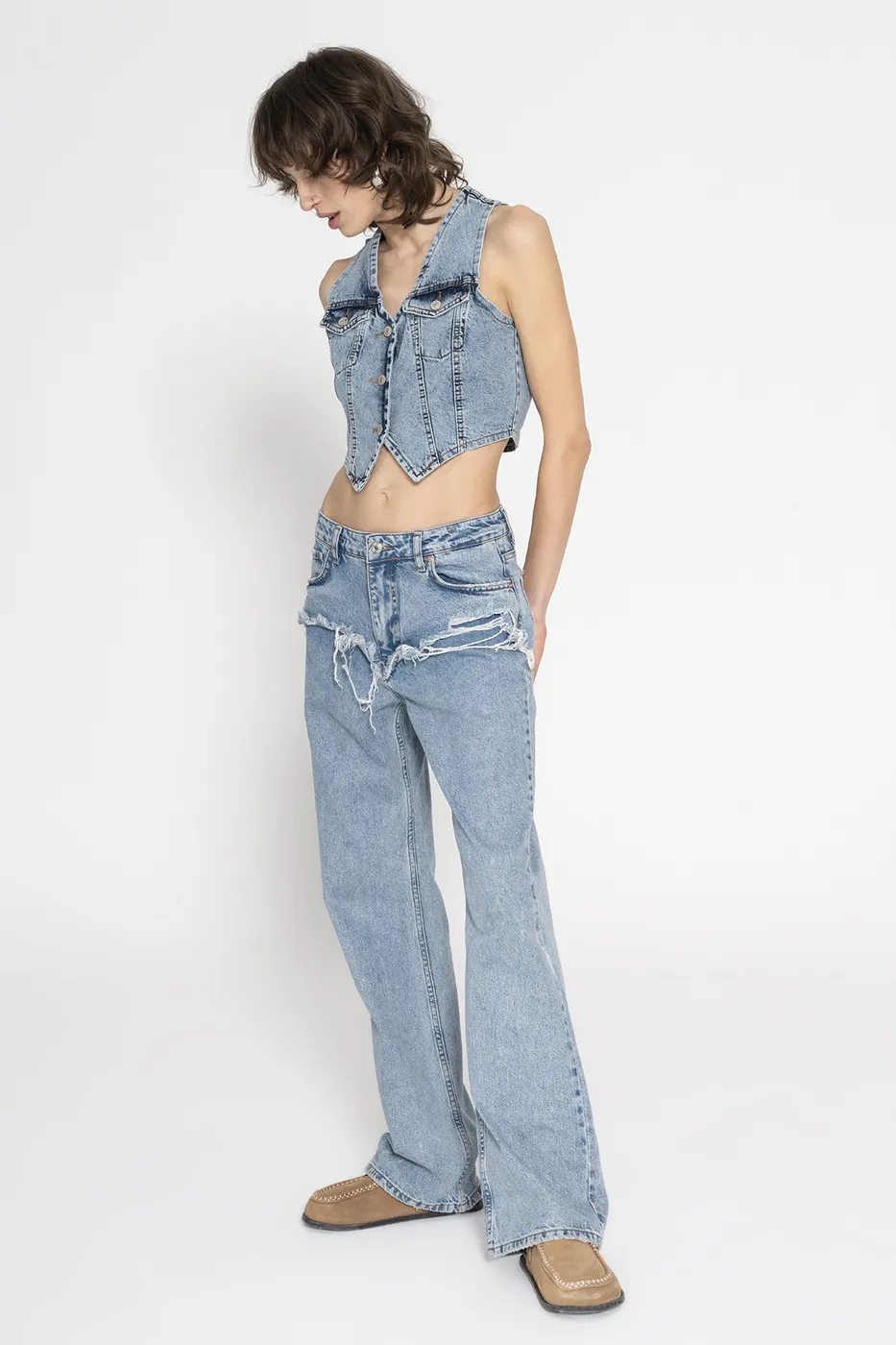 Bayan Mavi Yıpratmalı Denim Pantolon