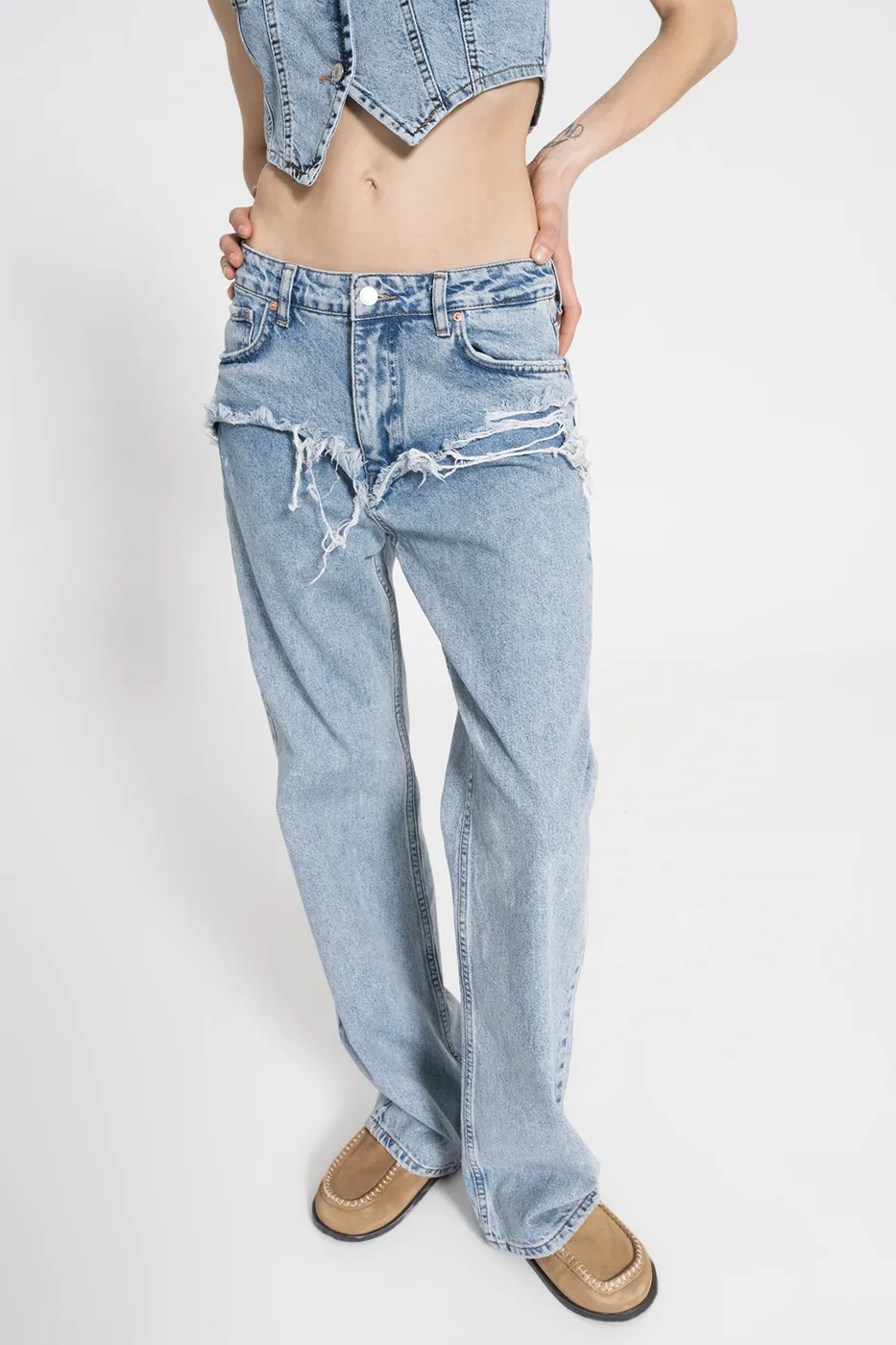 Bayan Mavi Yıpratmalı Denim Pantolon