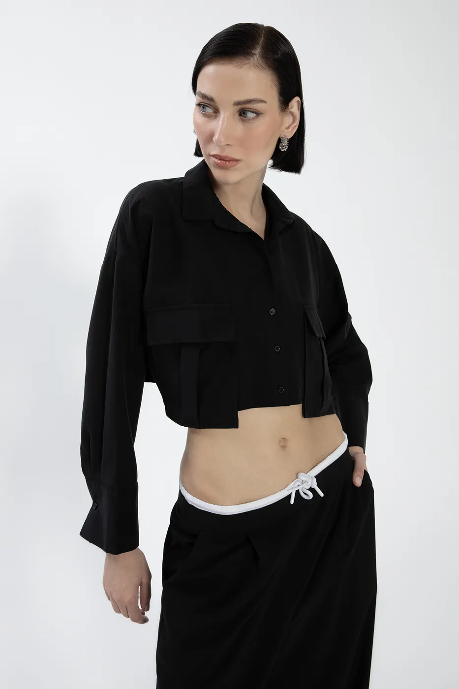 Bayan Siyah Tencel Keten Karışımlı Crop Gömlek