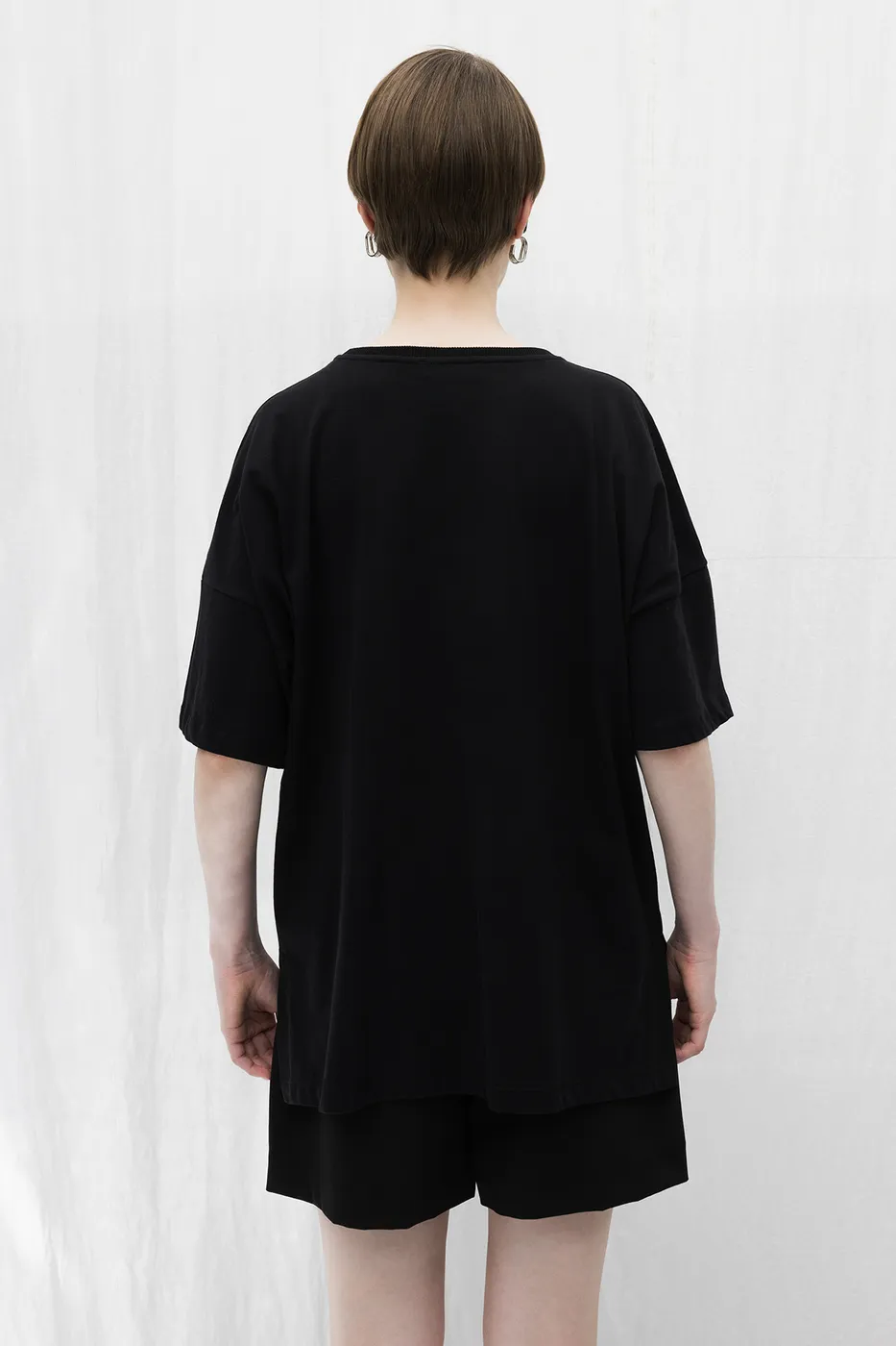 Bayan Siyah Nakışlı Basic Tshirt