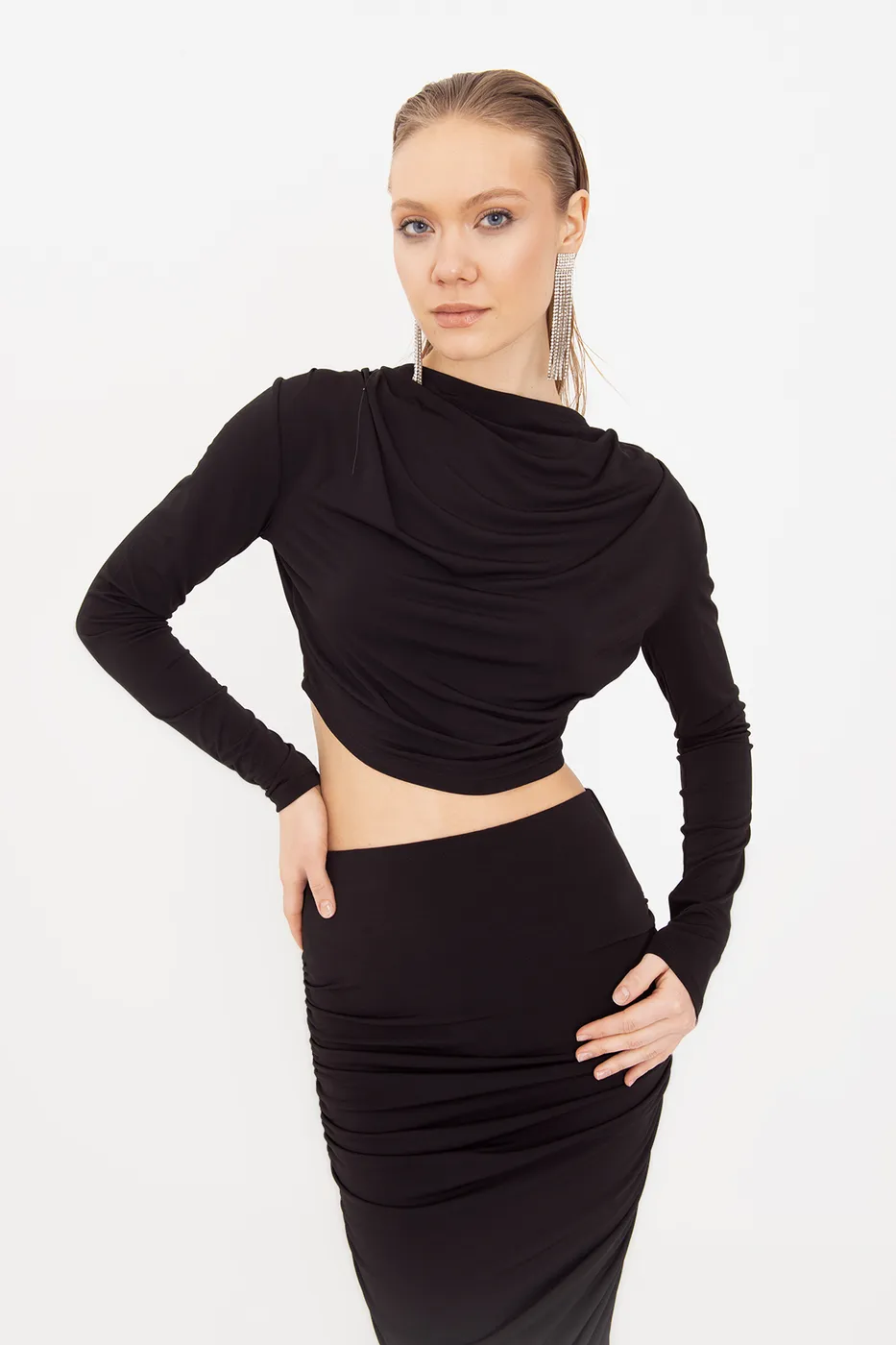 Bayan Siyah Dik Degaje Yakalı Crop Bluz