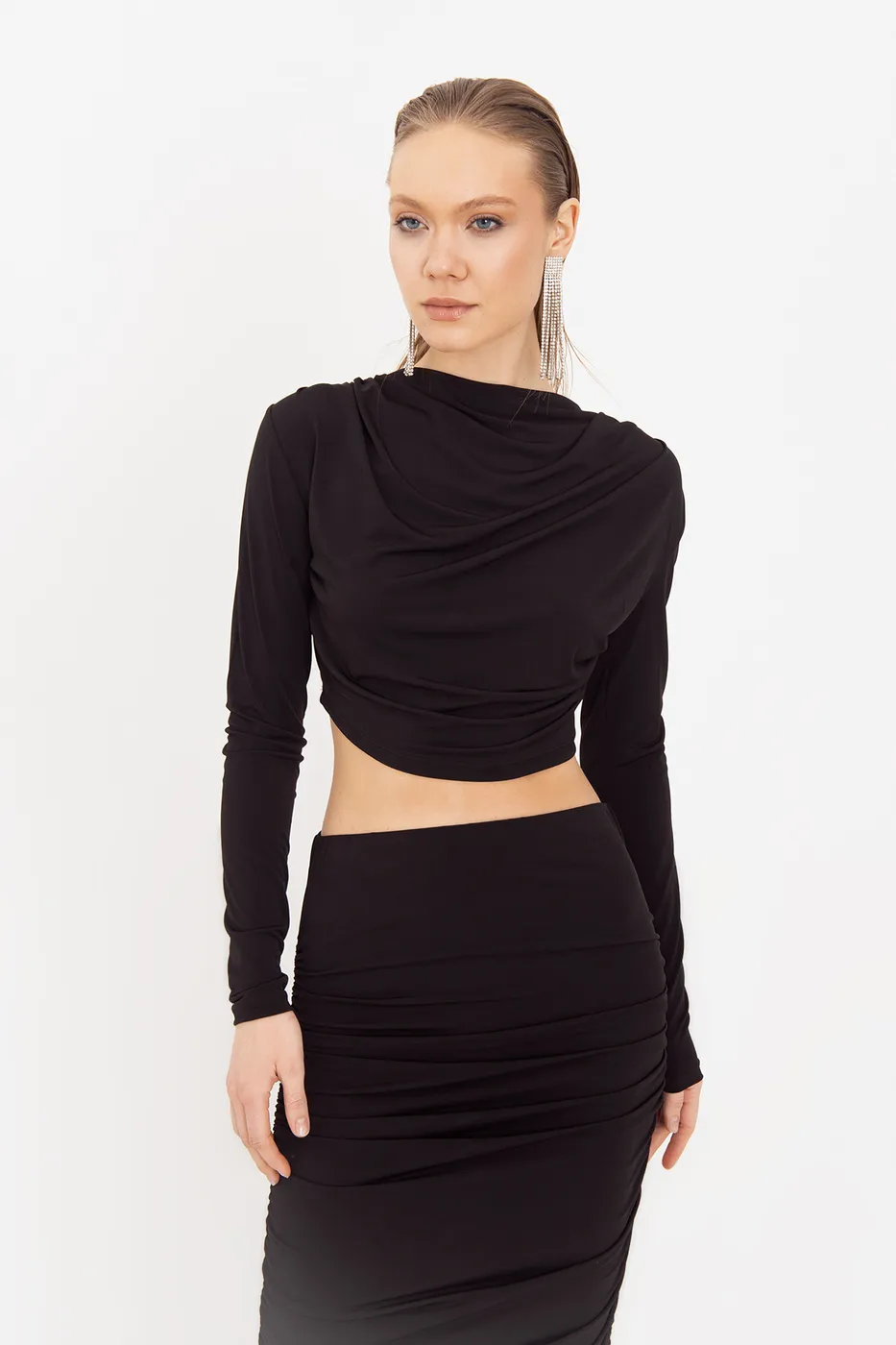 Bayan Siyah Dik Degaje Yakalı Crop Bluz