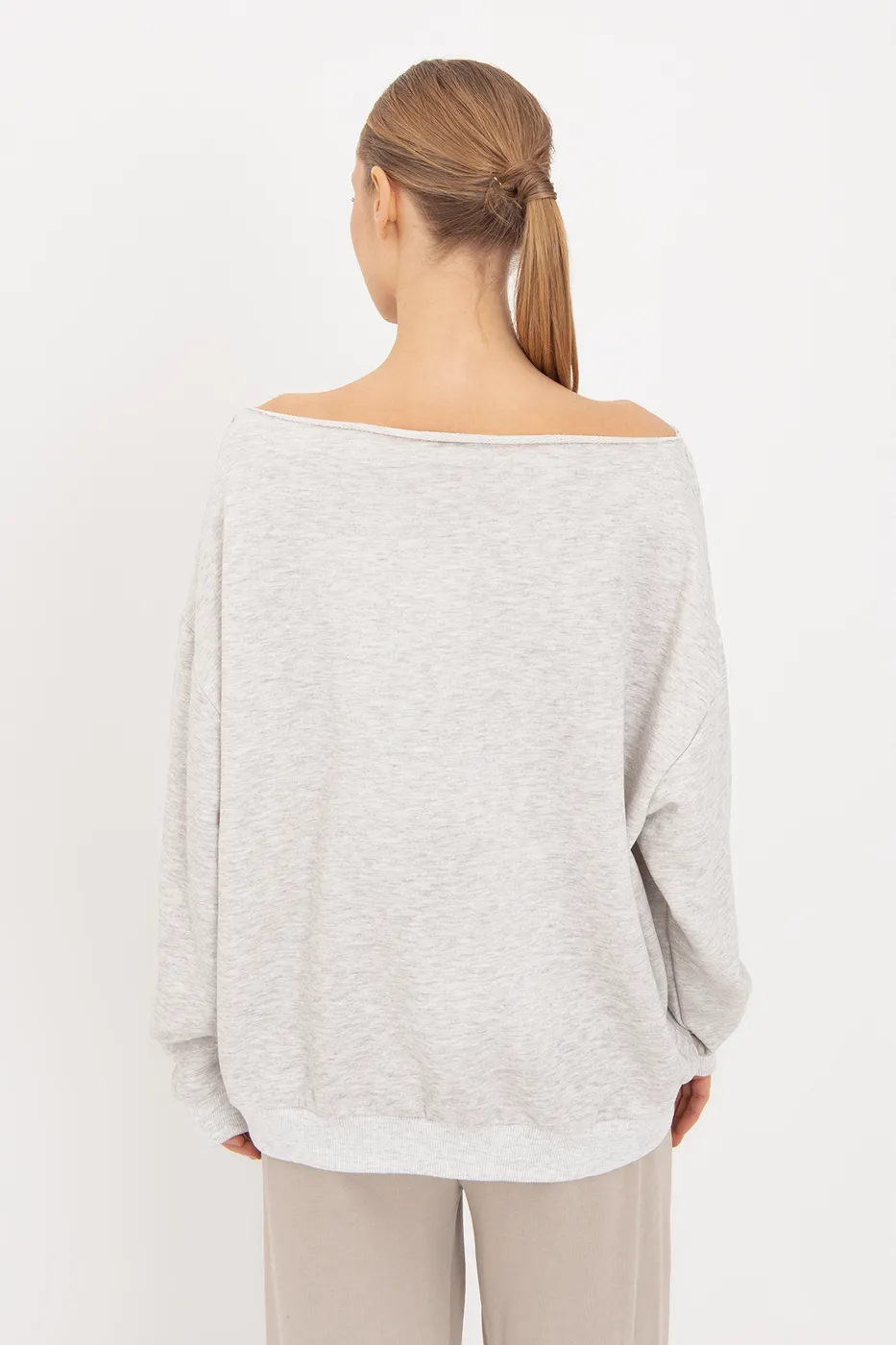 Bayan Gri Baskılı Kayık Yakalı Sweatshirt