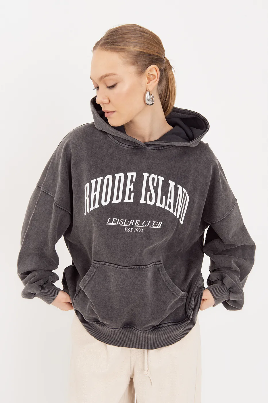 Bayan Antrasit Yıkamalı Baskılı  Kapüşonlu Oversize Sweatshirt