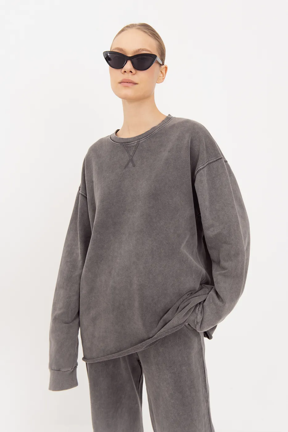 Bayan Antrasit Yıkamalı Baskılı Sweatshirt