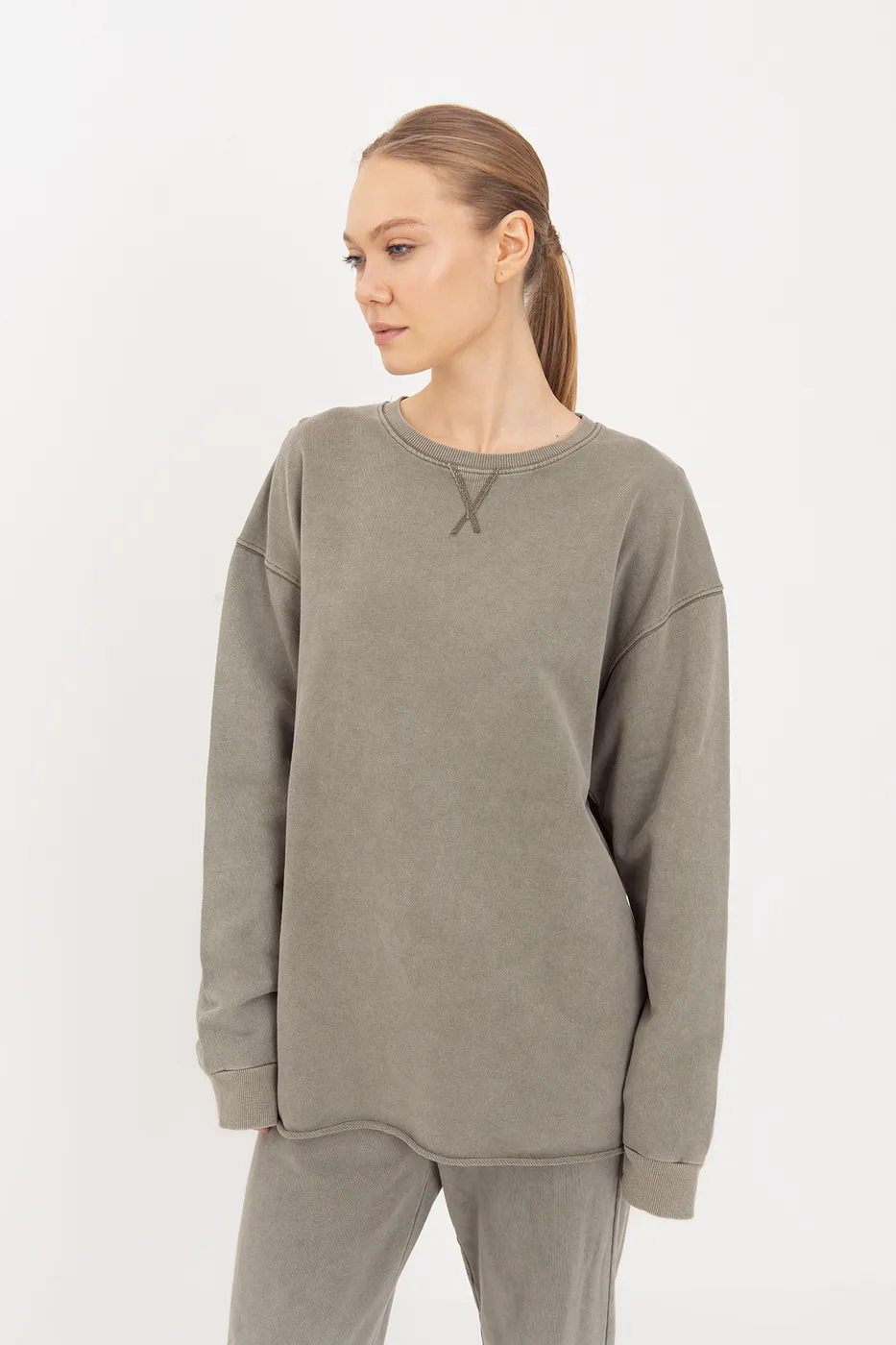 Bayan Haki Yıkamalı Baskılı Sweatshirt