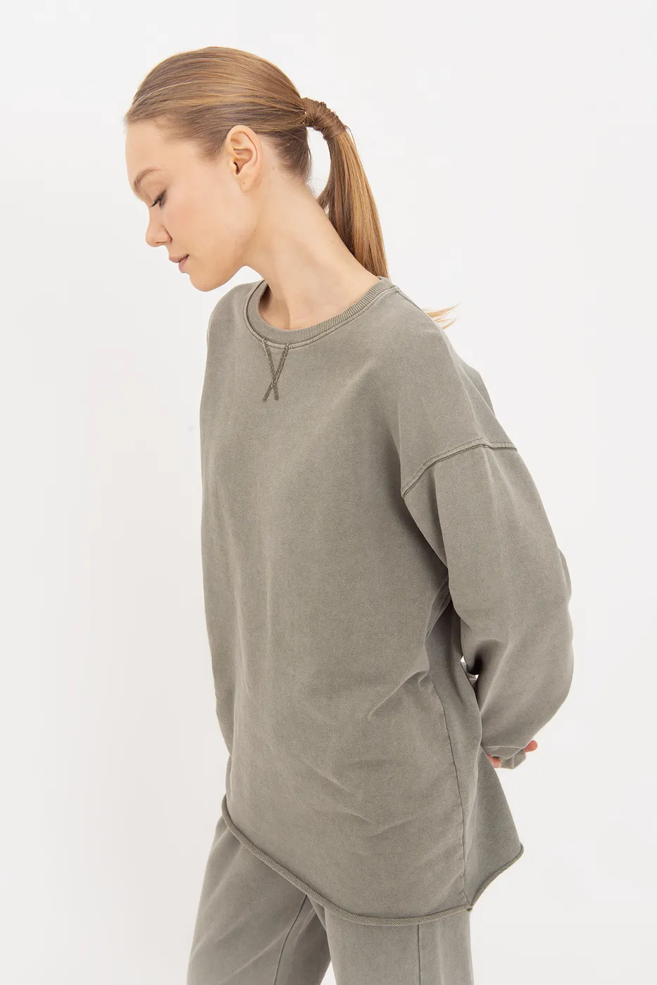 Bayan Haki Yıkamalı Baskılı Sweatshirt