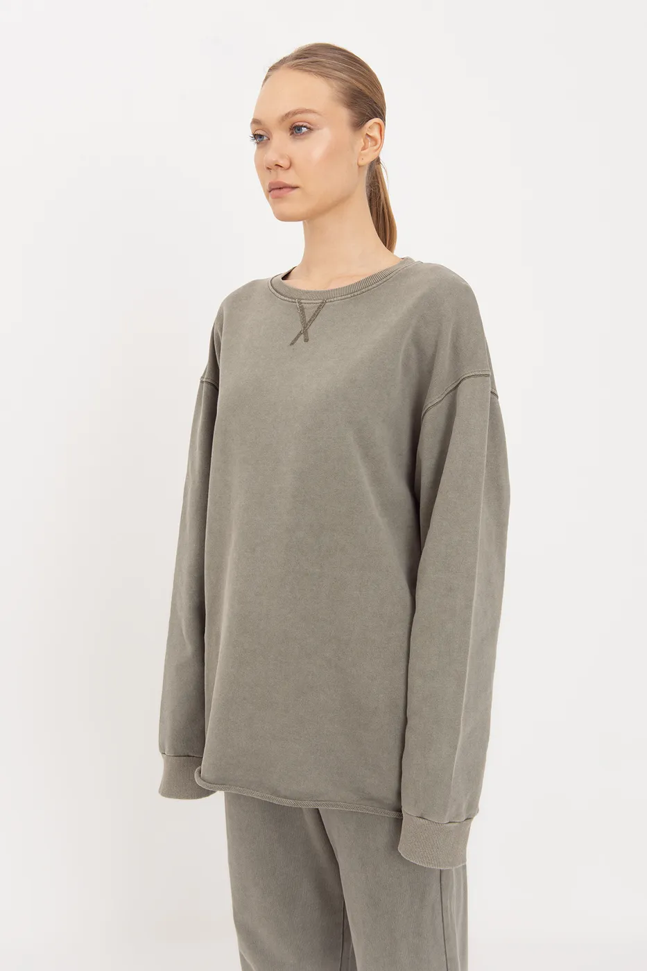 Bayan Haki Yıkamalı Baskılı Sweatshirt